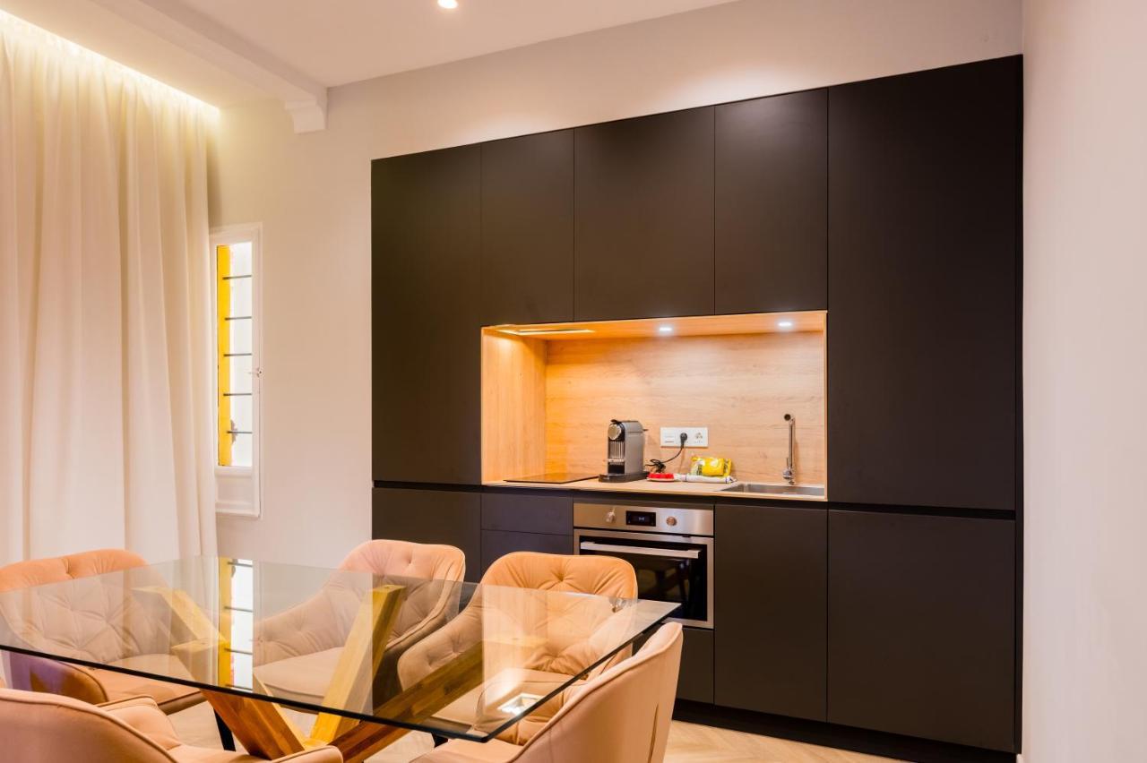 Elegant Apartment - 2 Bd 1 Bth - Center Sevilla Luaran gambar